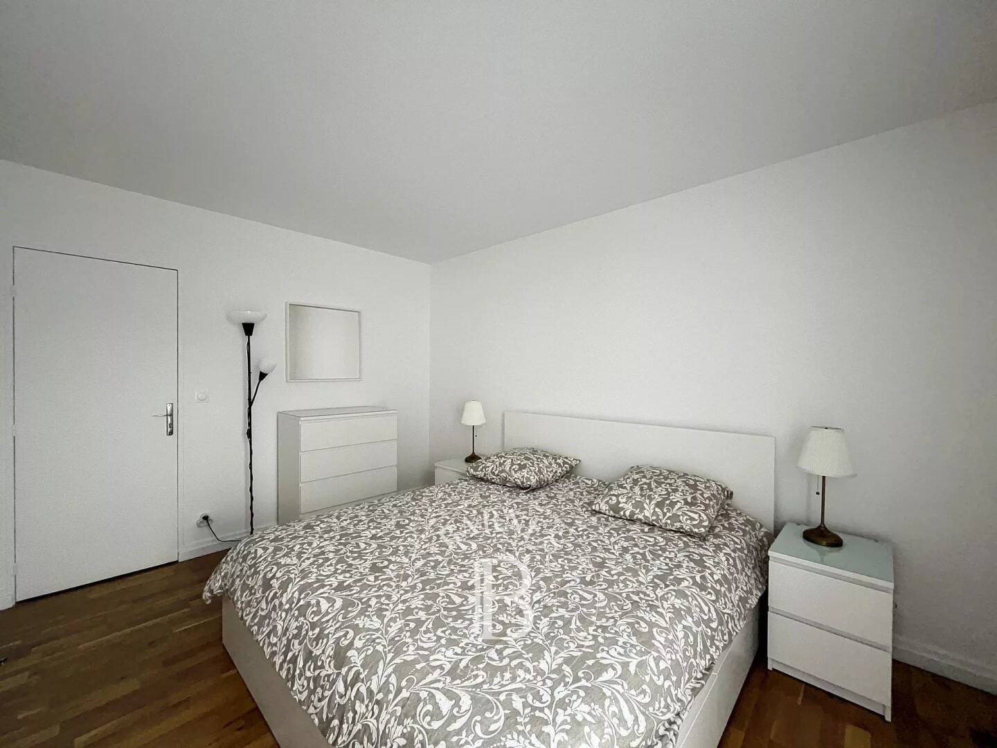 Appartement à louer, 70m², Paris 11ème