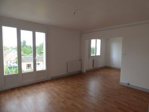 Appartement à louer, 100m², Mehun-sur-Yèvre