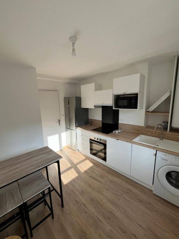 Appartement à louer, 70m², Nîmes