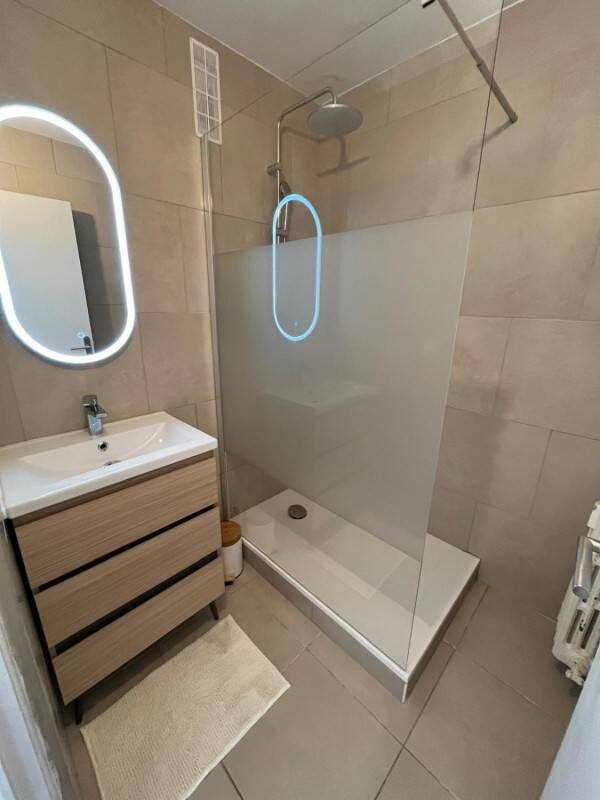 Appartement à louer, 70m², Nîmes