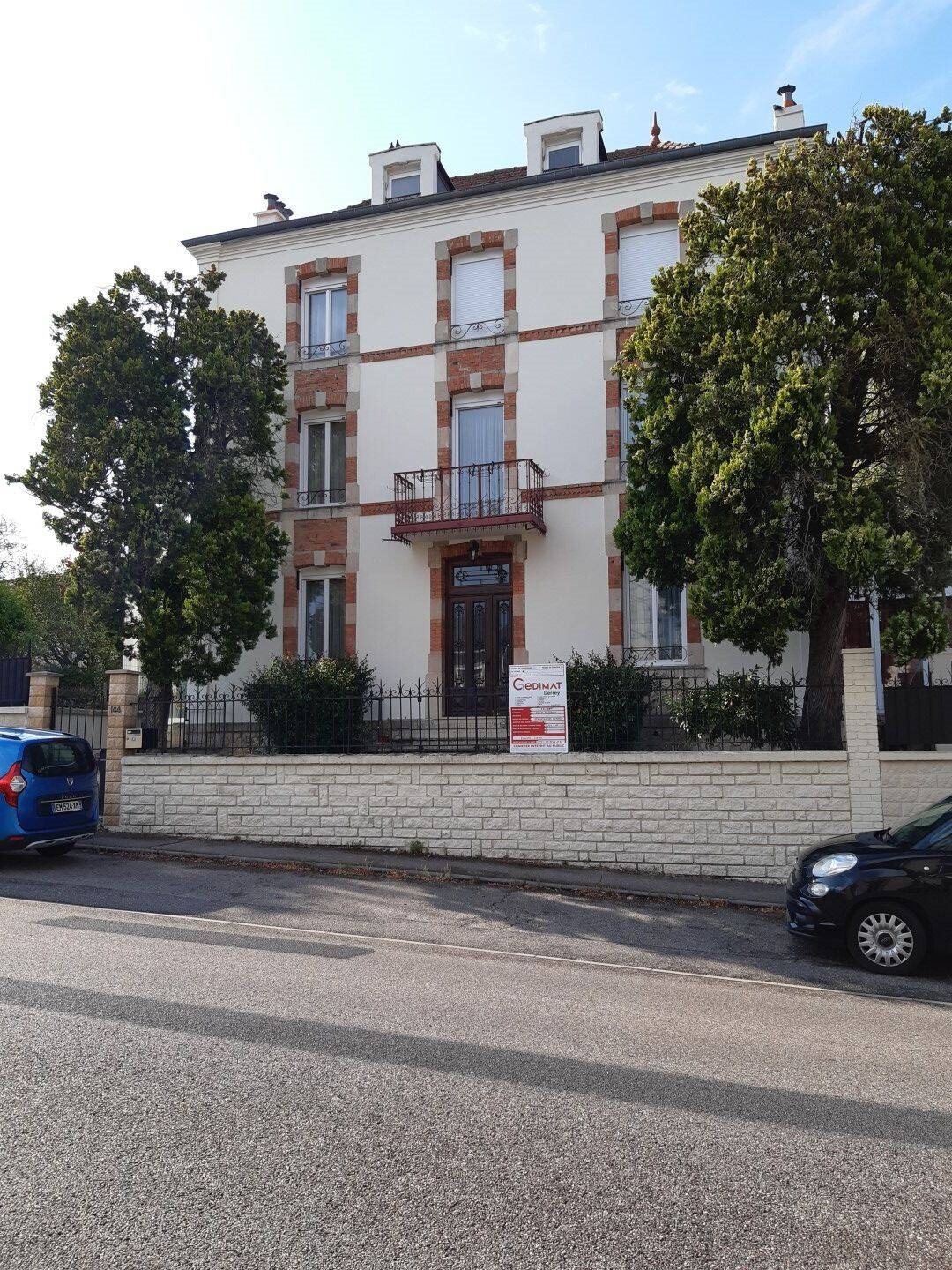 Maison à louer, 400m², Toul