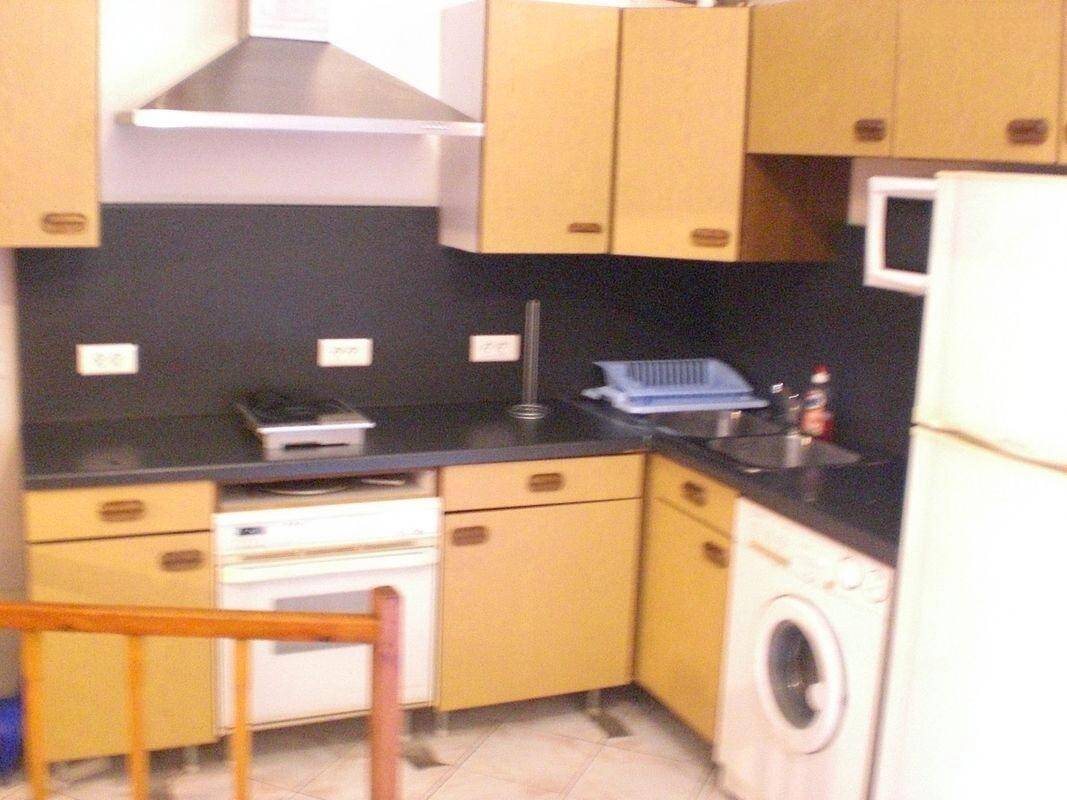 Appartement à louer, 27m², Marseille 5ème