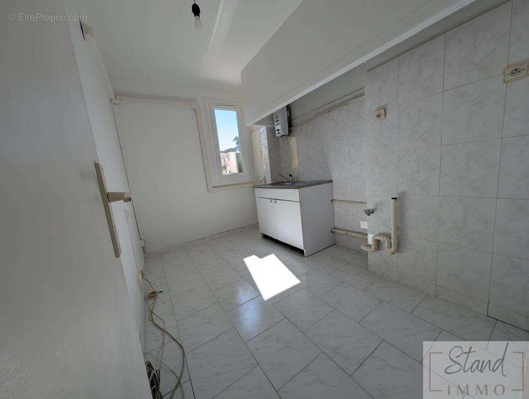 Appartement à vendre, 61m², Marseille 9ème