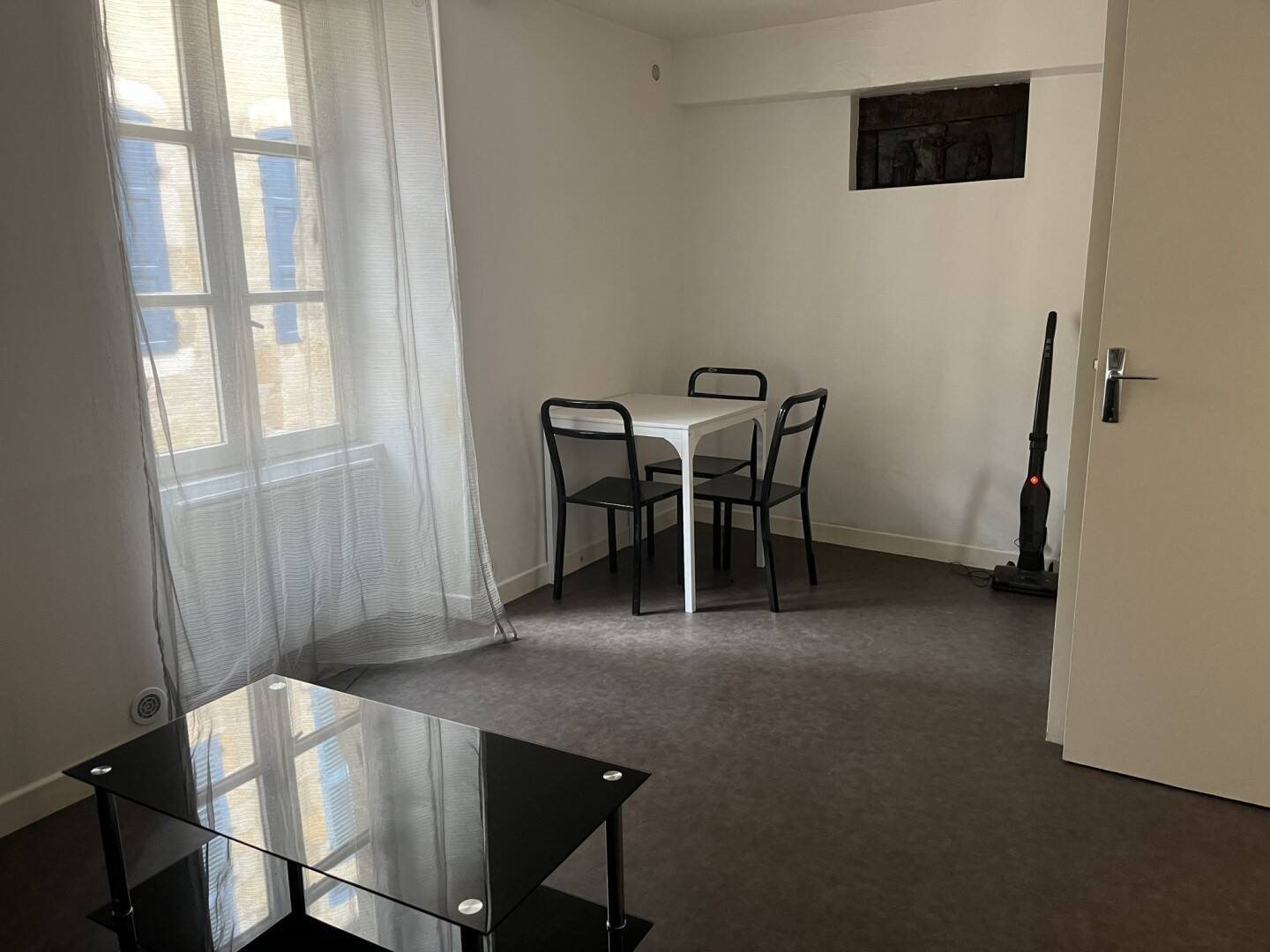 Appartement à louer, 21m², Montluçon