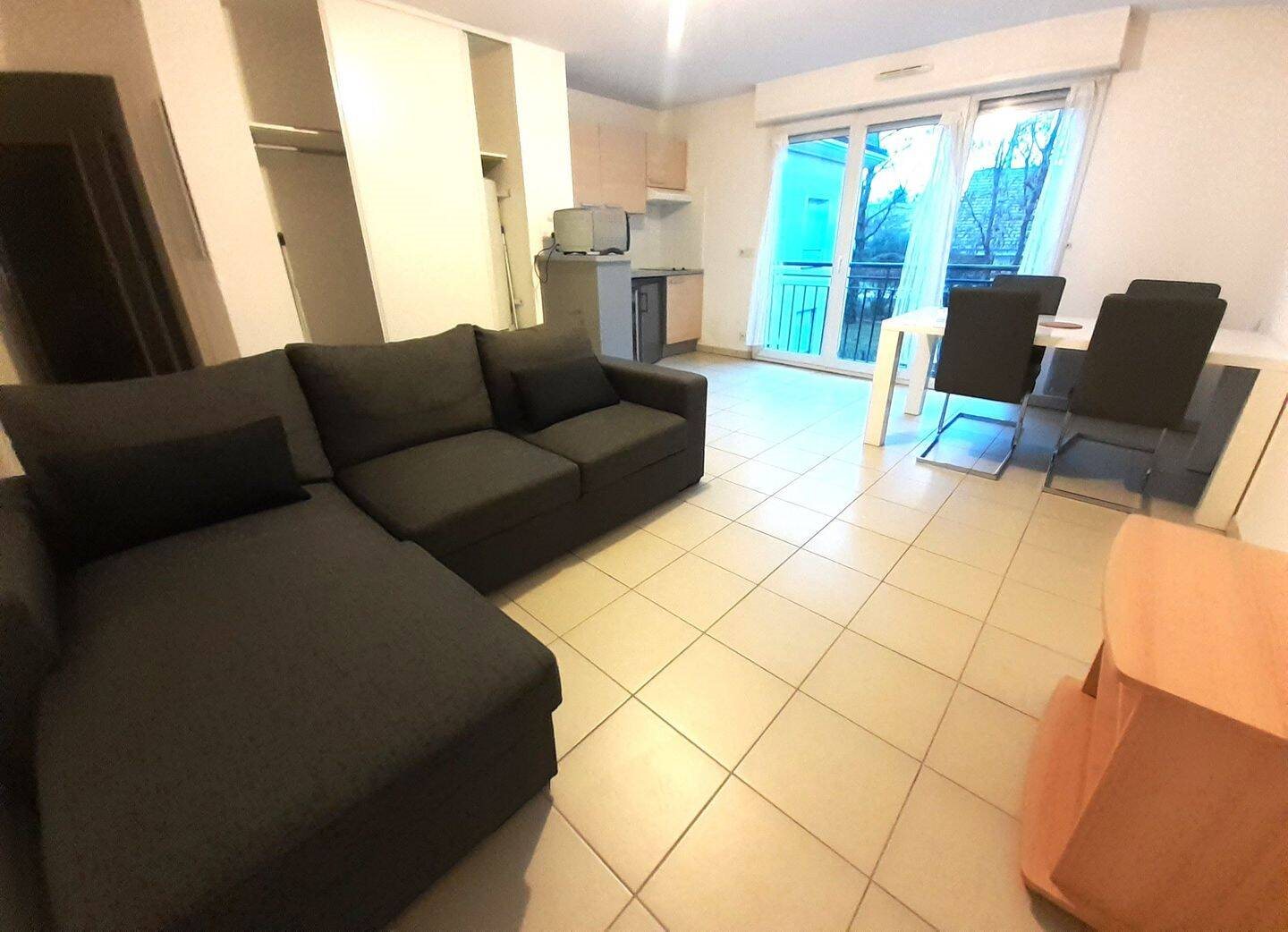 Appartement à louer, 46m², Cesson