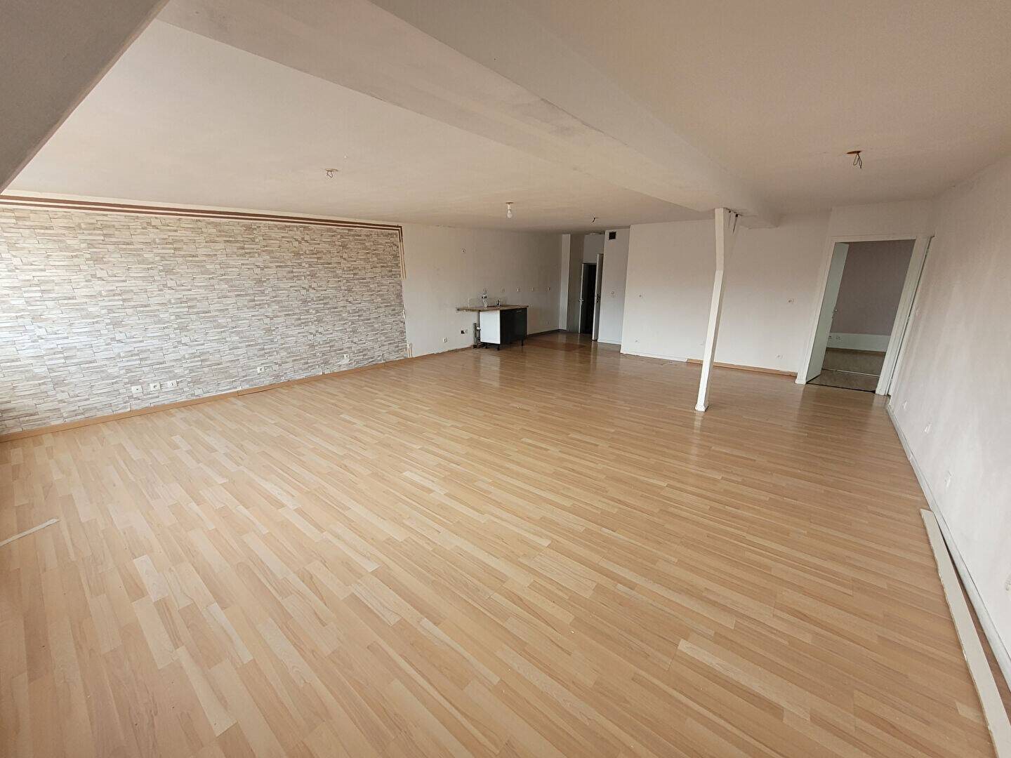Appartement à vendre, 362m², Denain
