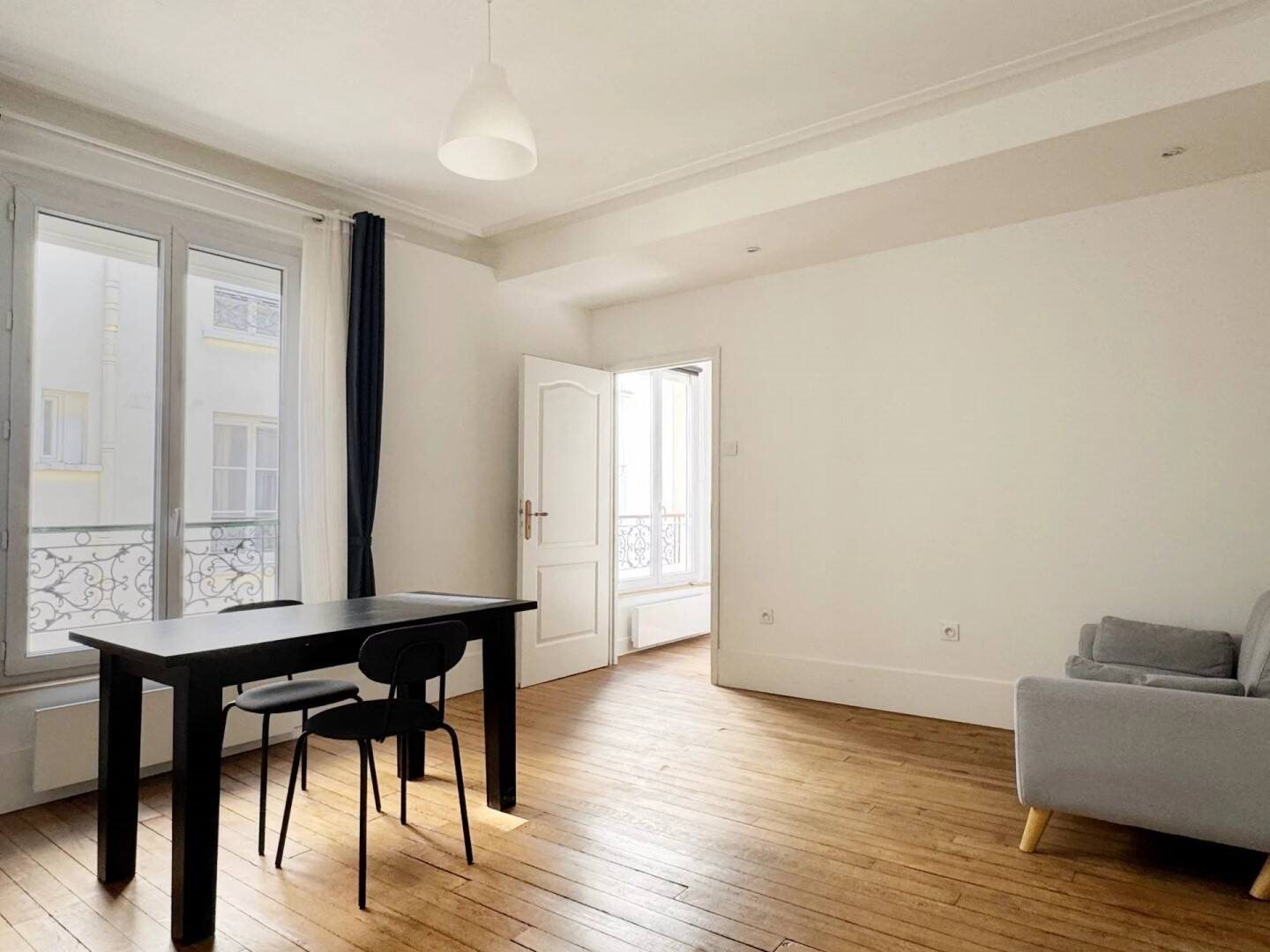 Appartement à louer, 35m², Paris 18ème