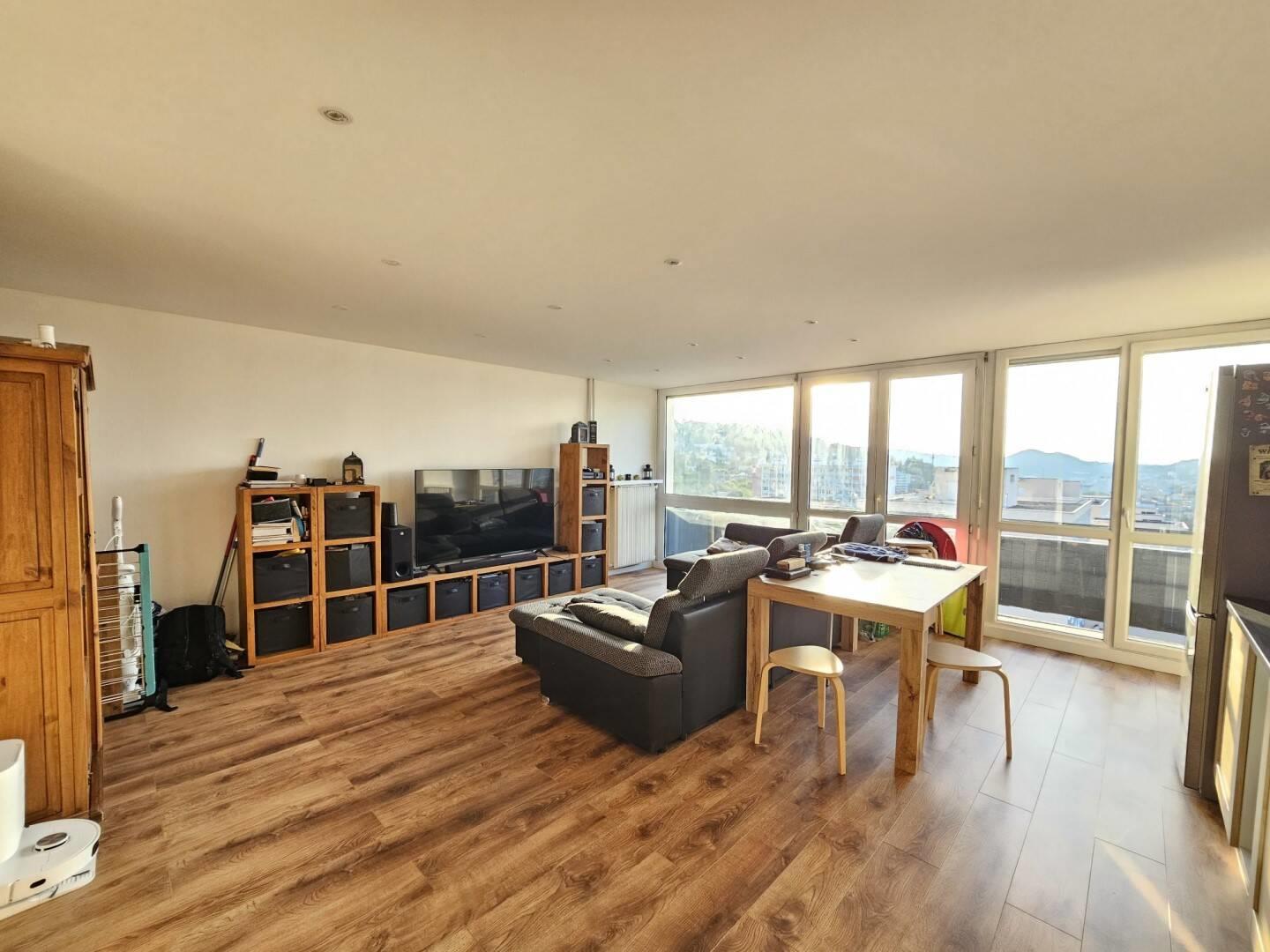 Appartement à vendre, 68m², Saint-Etienne