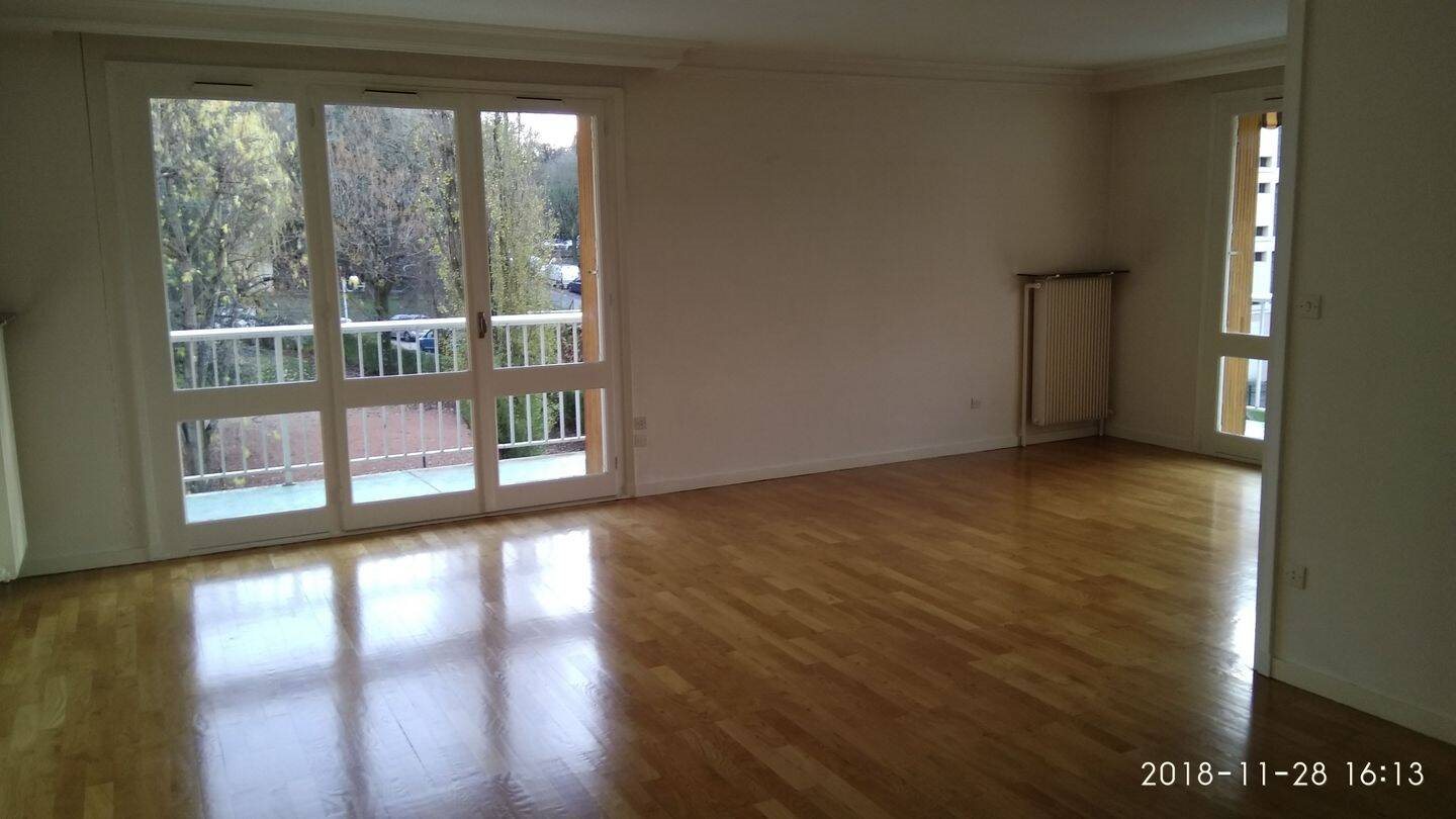 Appartement à louer, 98m², Fontaines-sur-Saône