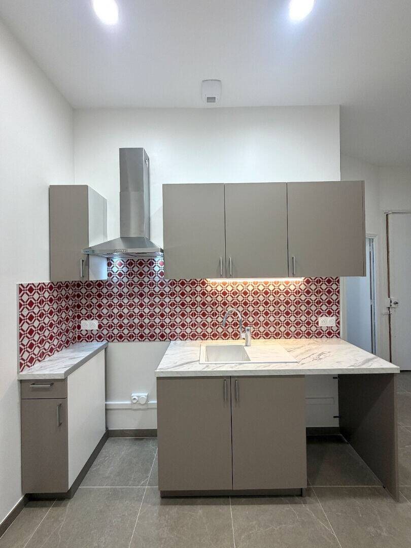 Appartement à louer, 20m², Paris 18ème