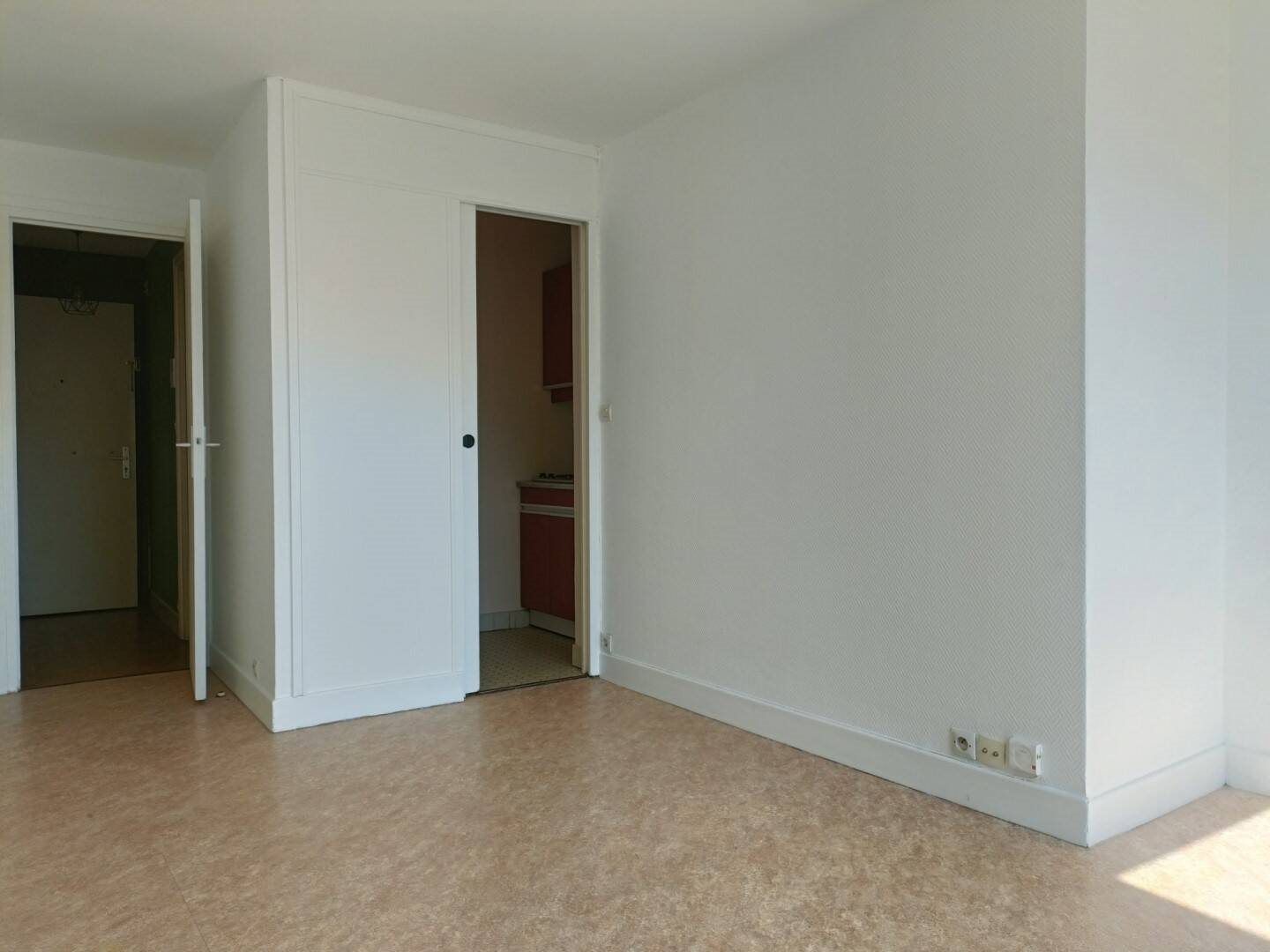 Appartement à louer, 21m², Reims
