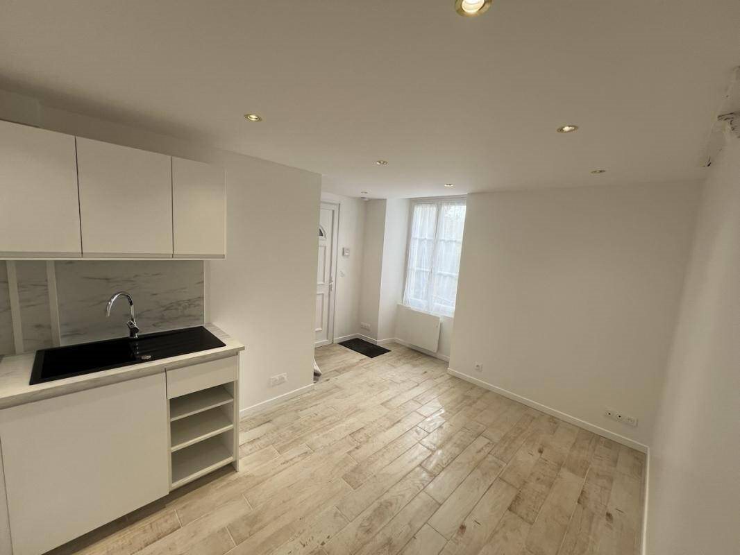 Appartement à louer, 24m², Moissy-Cramayel