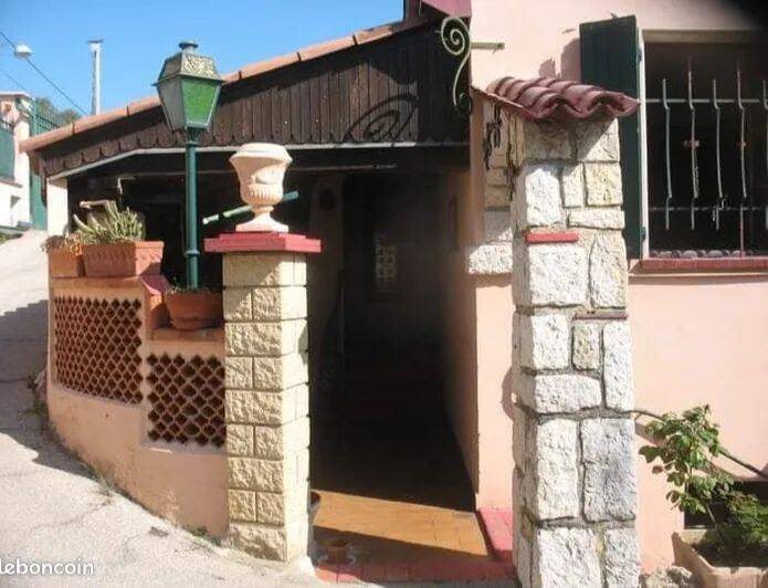 Maison à louer, 80m², Nice