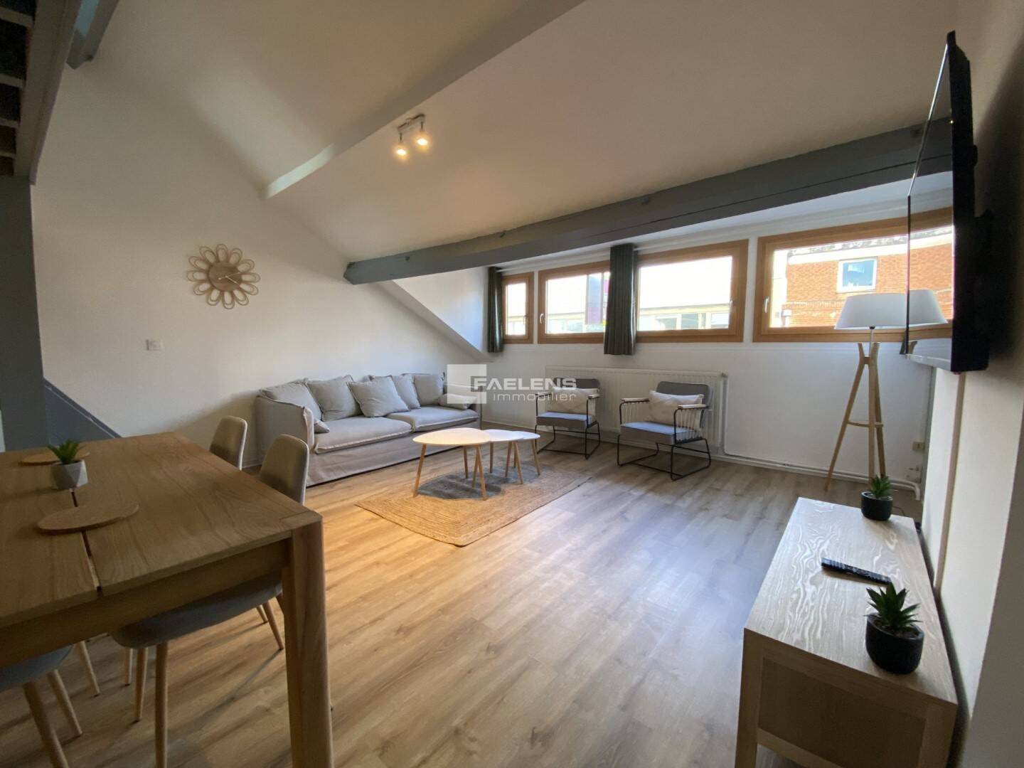 Appartement à louer, 86m², Lille