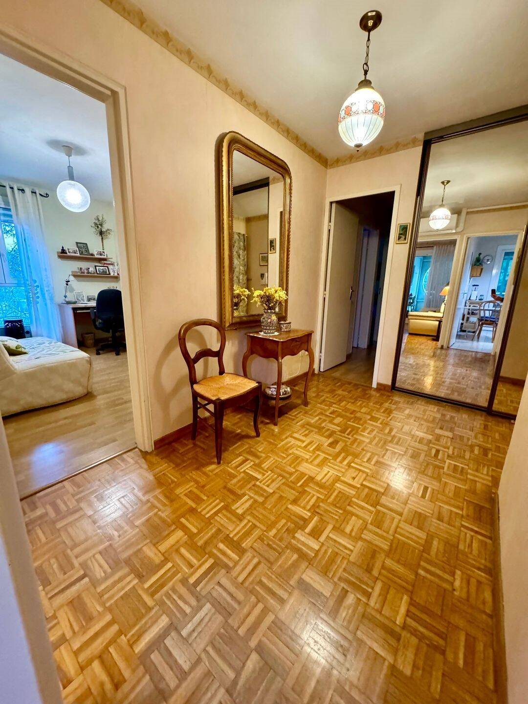 Appartement à vendre, 83m², Arles