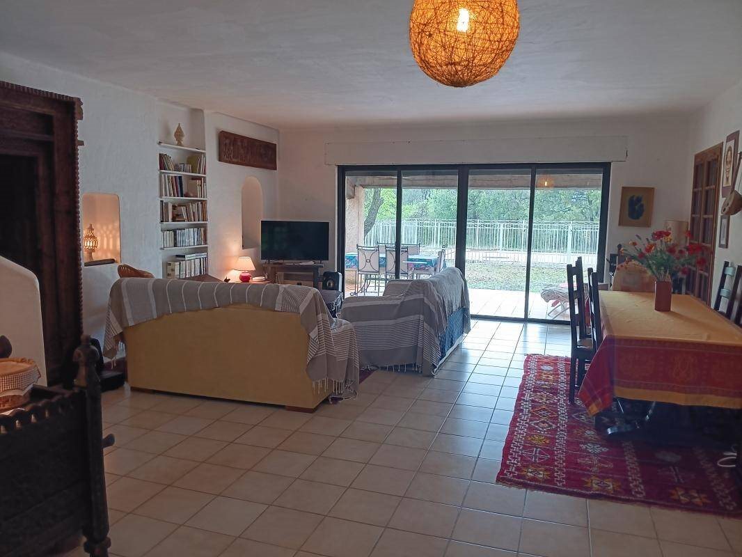 Maison à louer, 173m², Lorgues