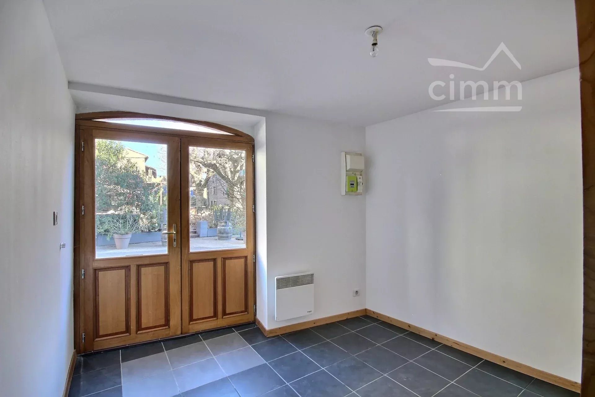 Maison à louer, 72m², Valvignères