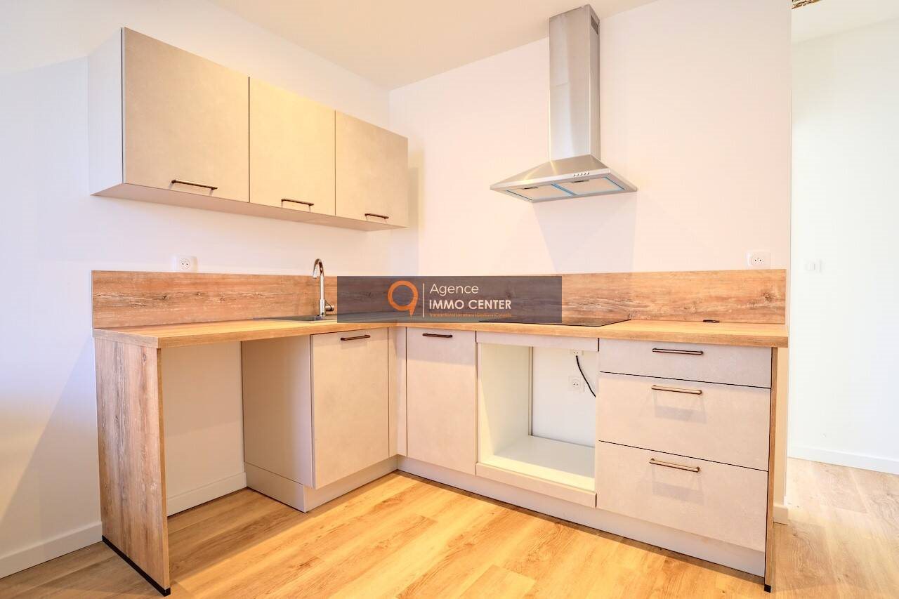 Appartement à louer, 32m², Solliès-Pont