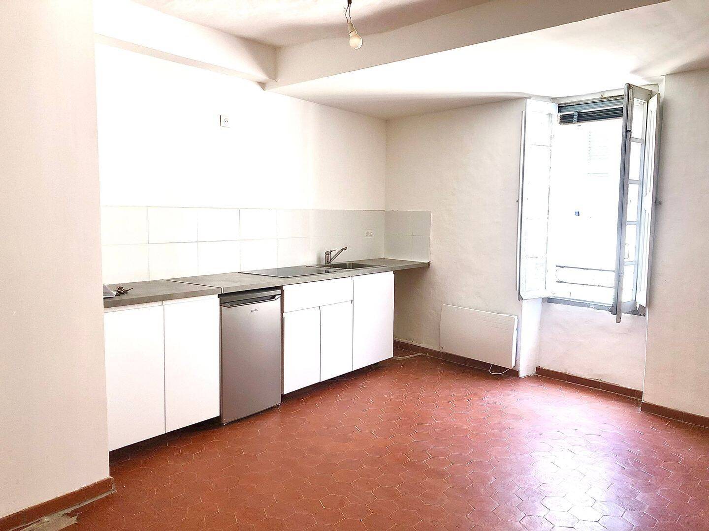 Appartement à louer, 90m², Cotignac