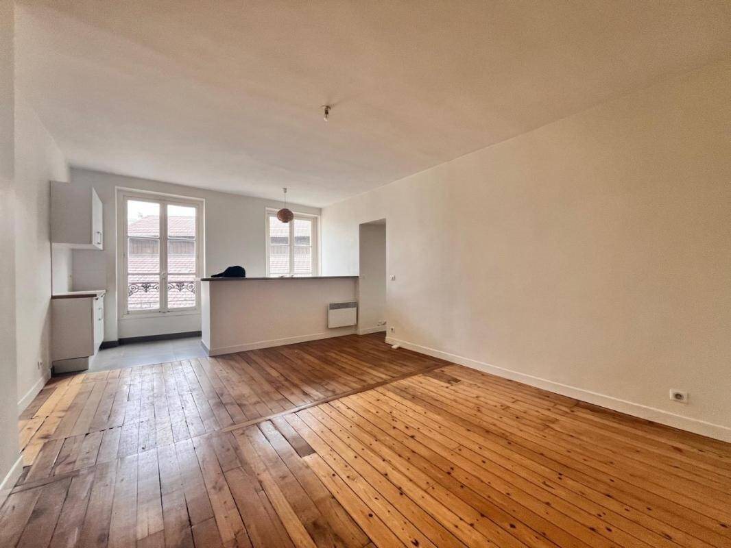 Appartement à louer, 45m², Paris 18ème