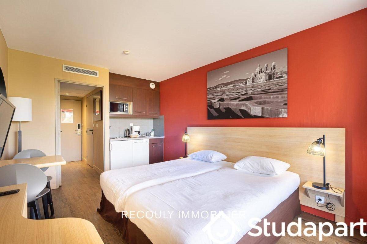 Appartement à louer, 22m², Marseille 8ème