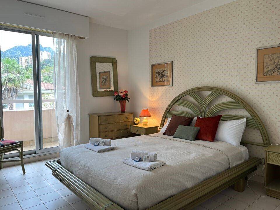 Appartement à louer, 70m², Menton