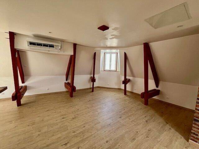 Appartement à louer, 66m², Bruyères-et-Montbérault