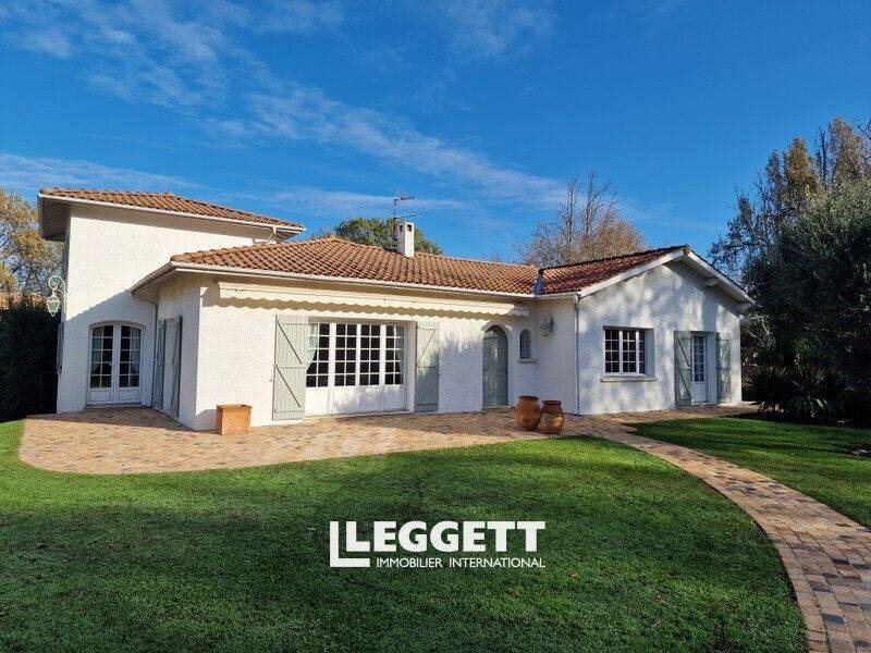 Maison à vendre, 160m², Carbon-Blanc