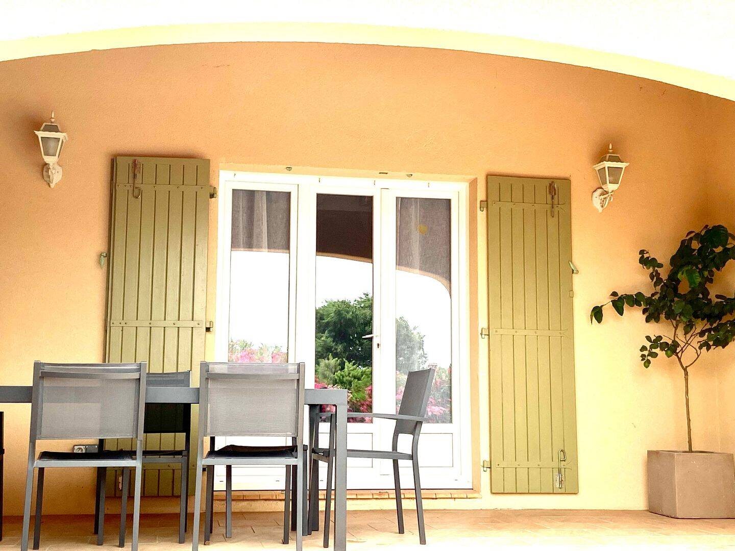 Maison à louer, 90m², Cabrières