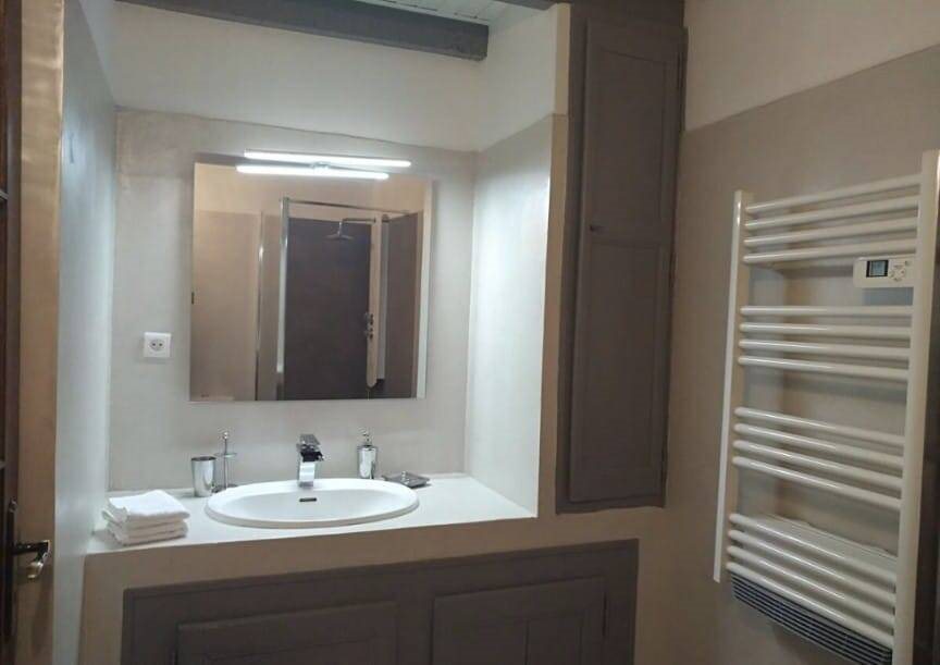 Appartement à louer, 24m², Lambesc