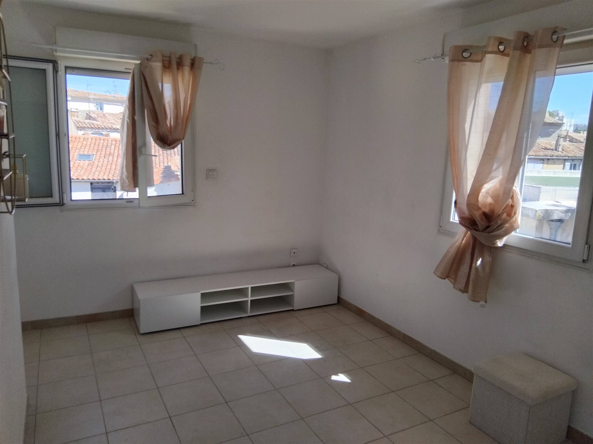 Appartement à louer, 23m², Nîmes
