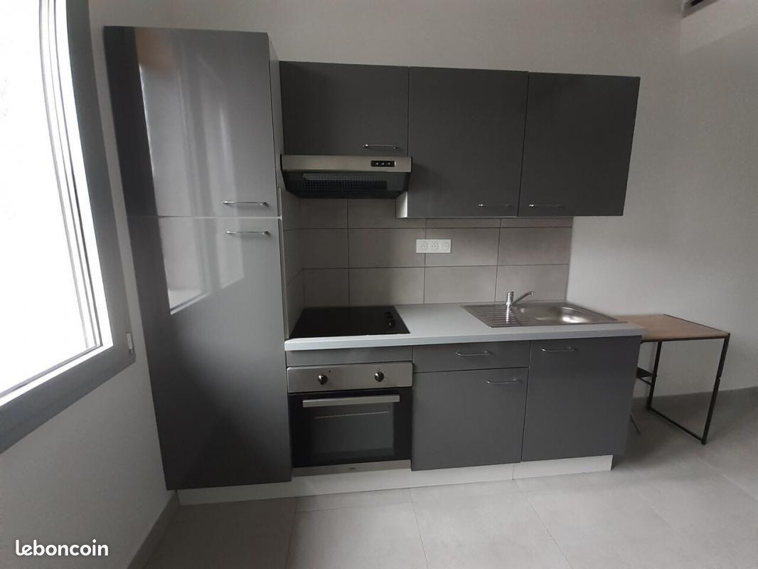 Appartement à louer, 30m², Saint-Etienne