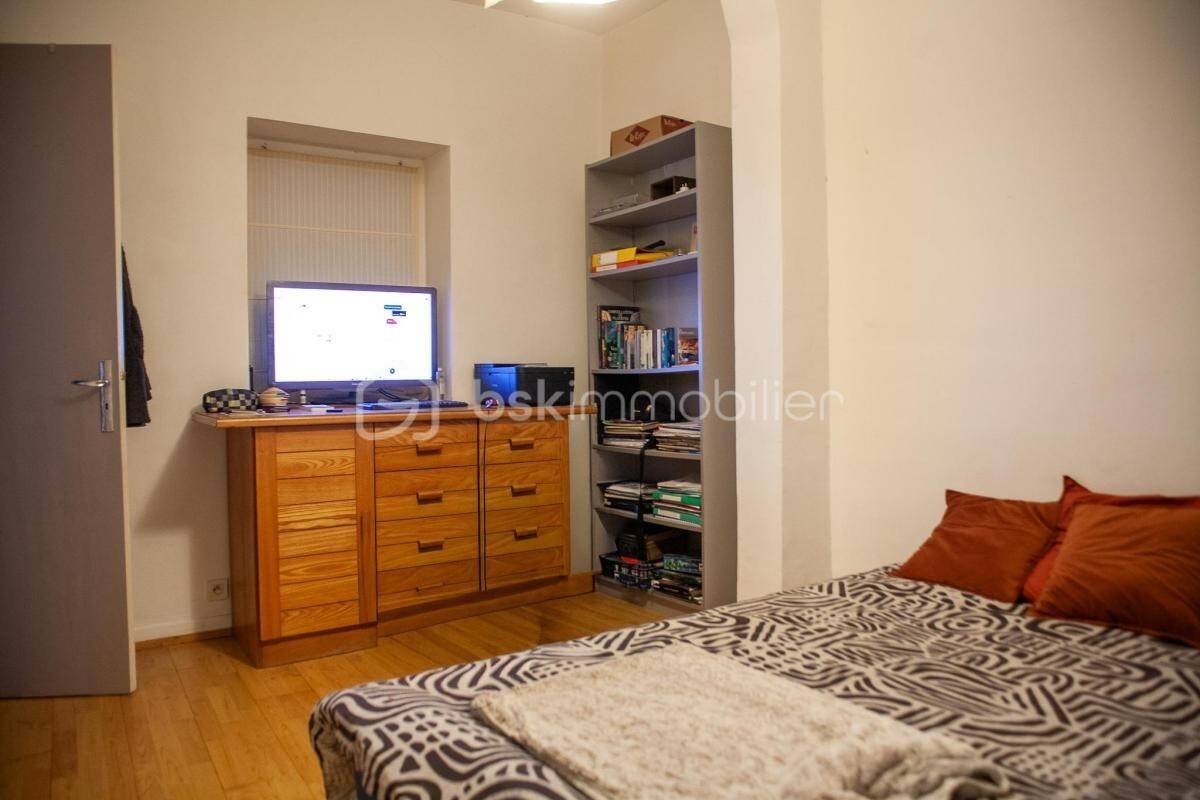 Appartement à vendre, 68m², Aubenas