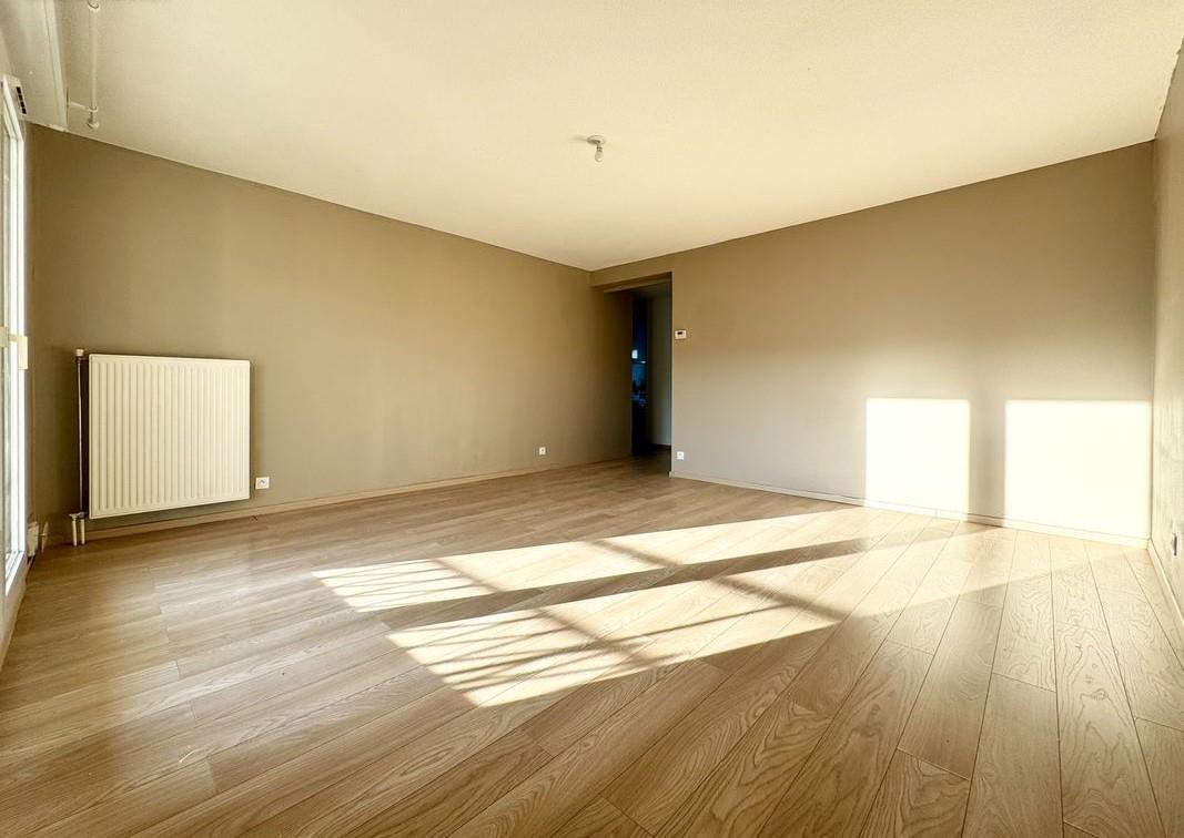 Appartement à louer, 65m², Nîmes