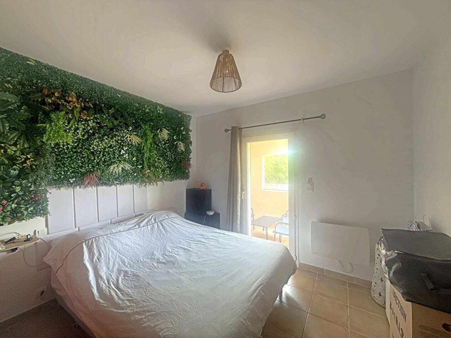 Appartement à louer, 43m², Saint-Cannat