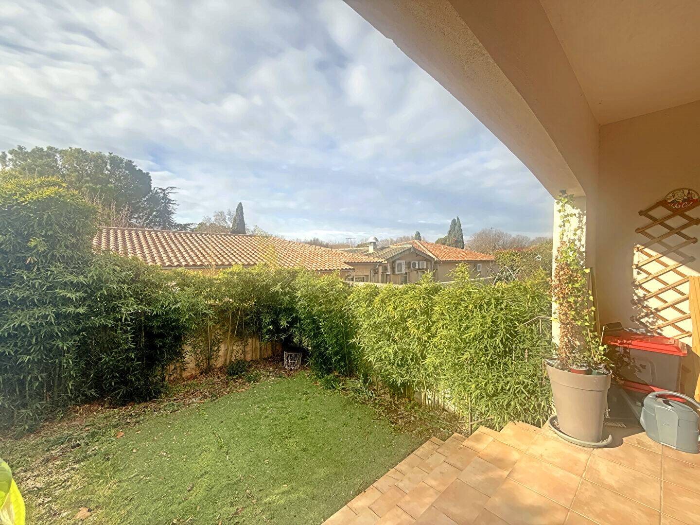 Appartement à louer, 43m², Saint-Cannat