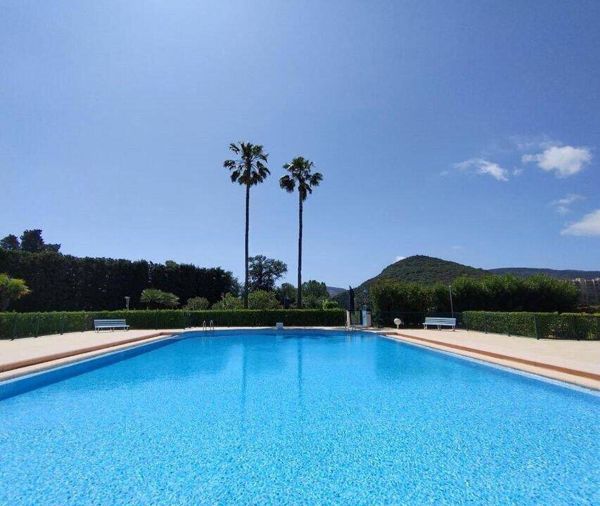 Appartement à louer, 17m², Mandelieu-la-Napoule