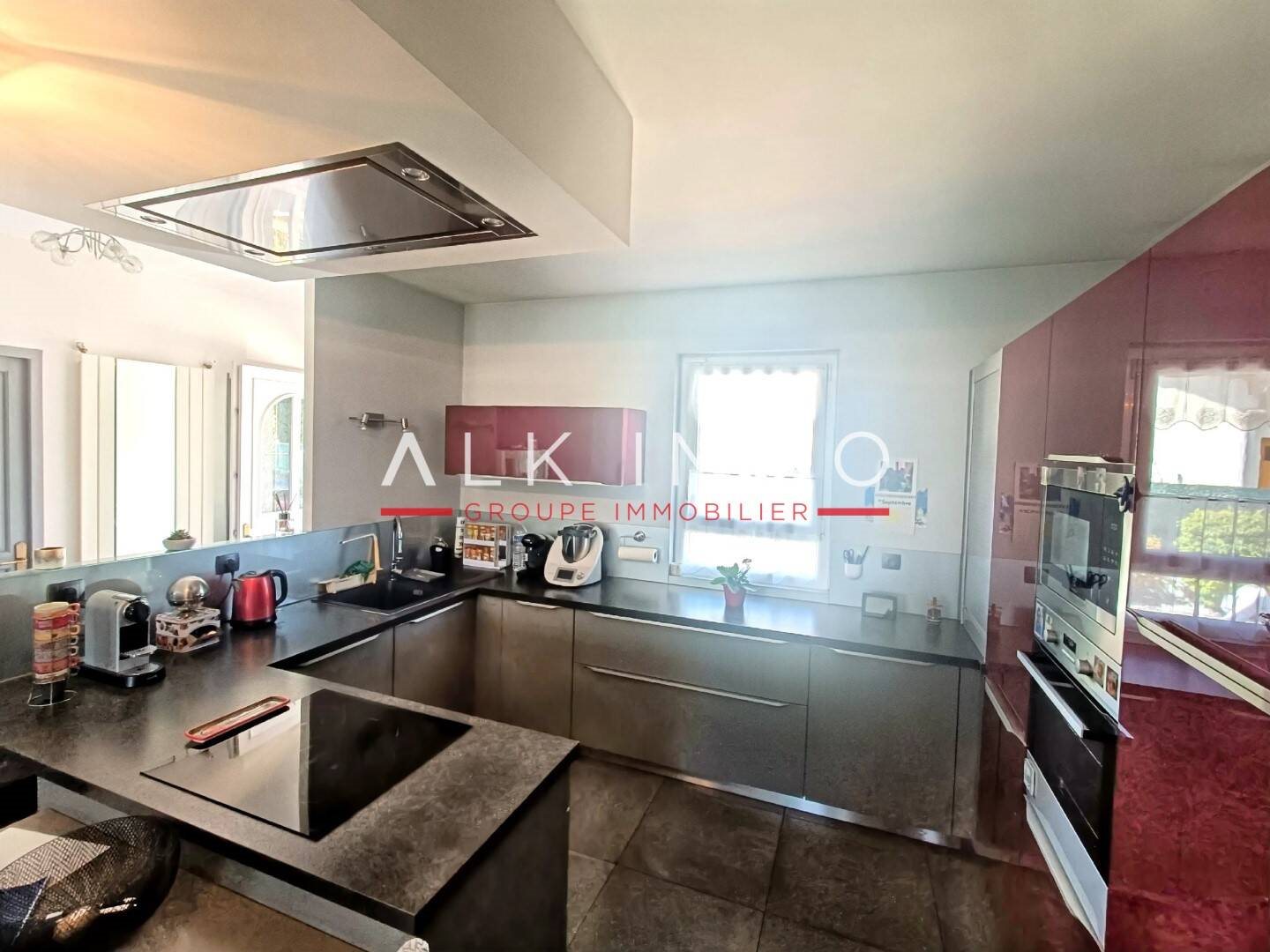 Maison à vendre, 105m², Vétraz-Monthoux