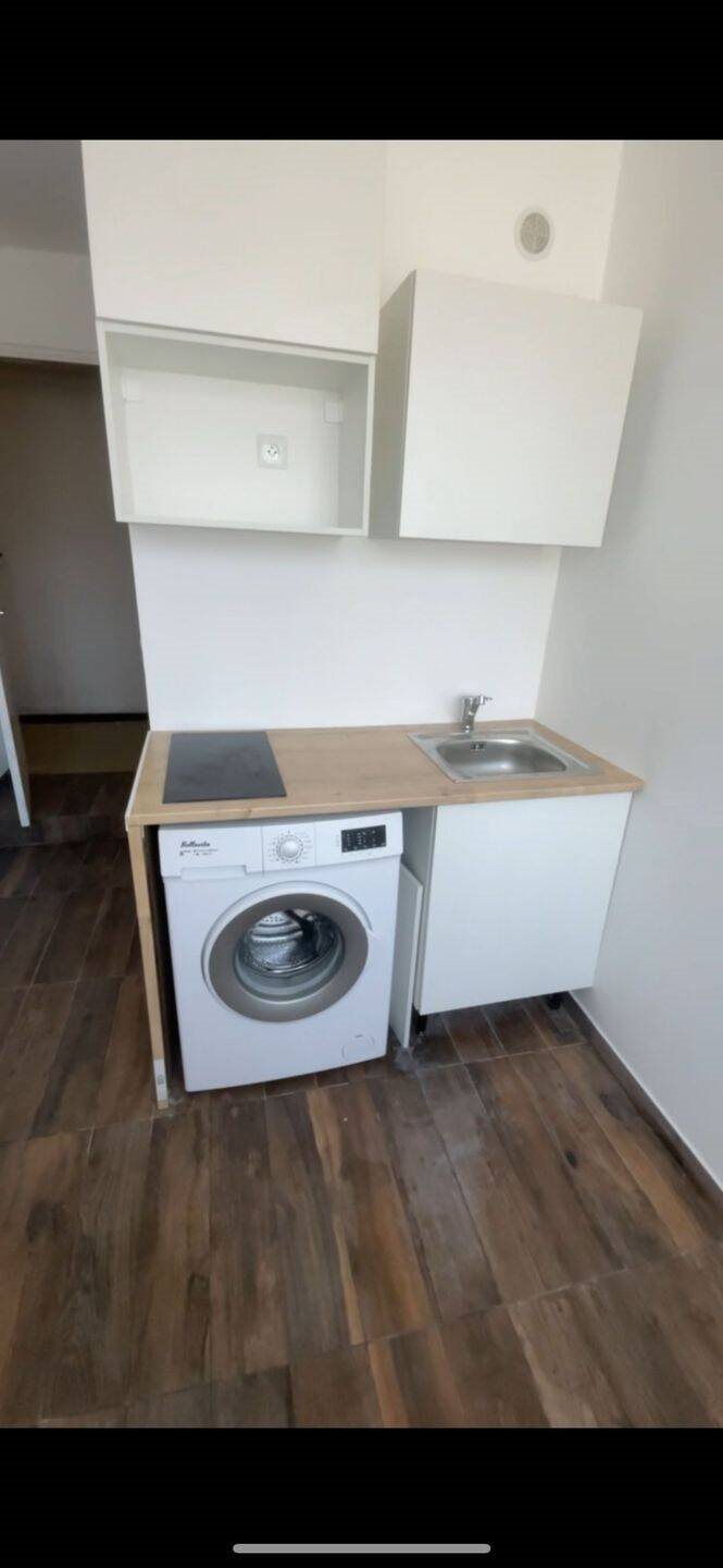 Appartement à louer, 13m², Marseille 8ème