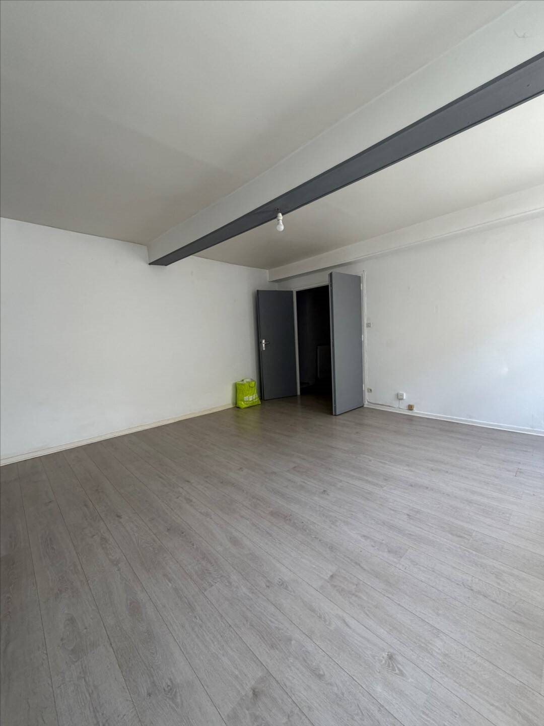 Appartement à louer, 73m², Yzeron