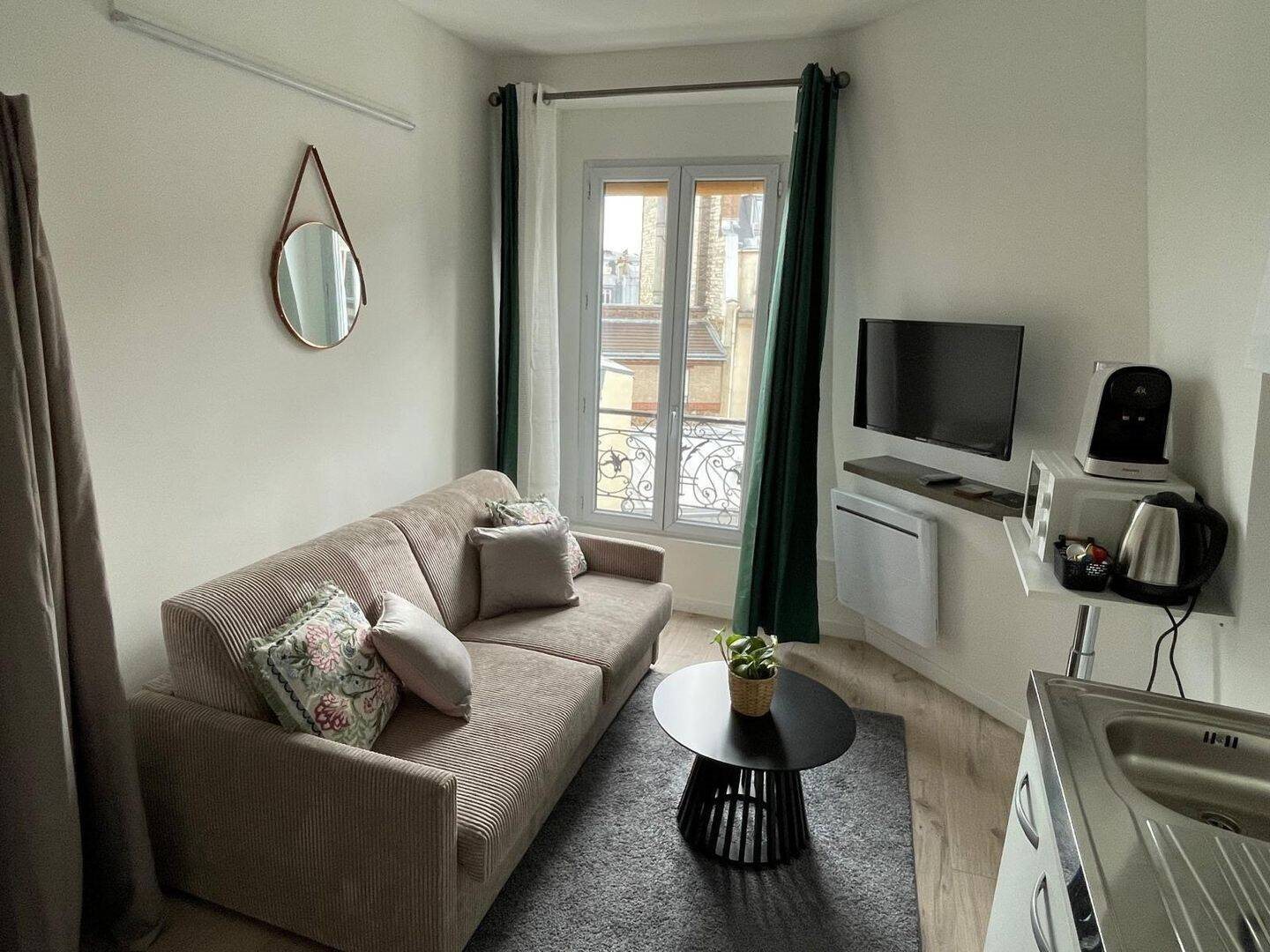 Appartement à louer, 15m², Paris 18ème