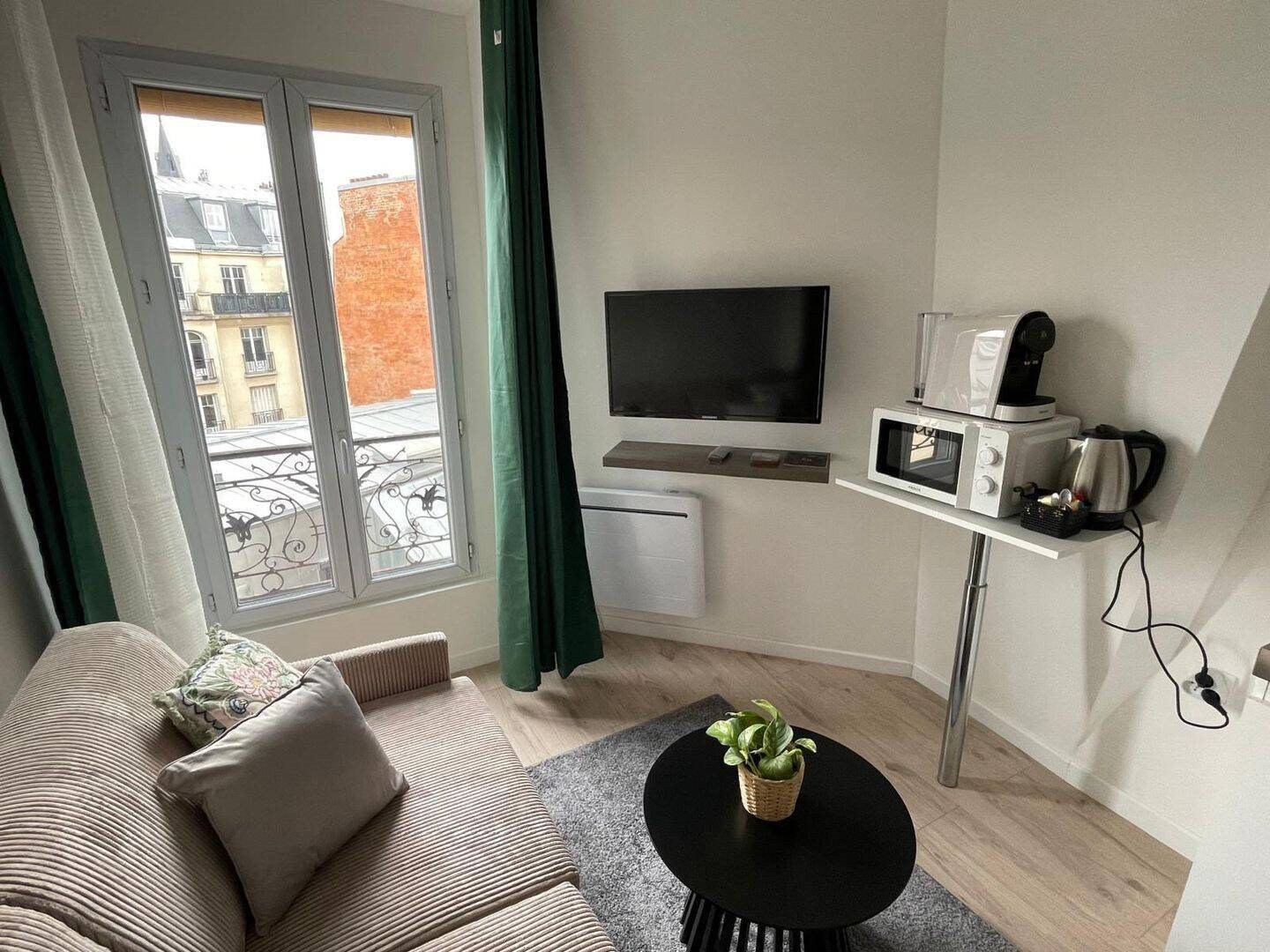 Appartement à louer, 15m², Paris 18ème