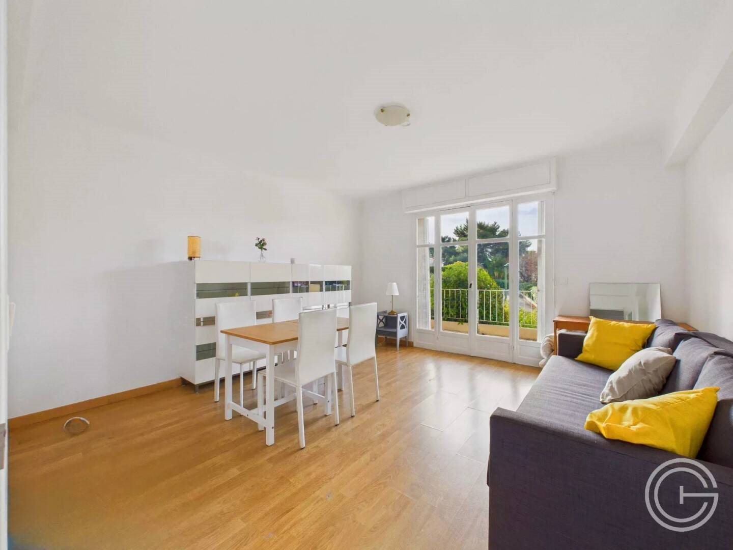Appartement à louer, 61m², Nice
