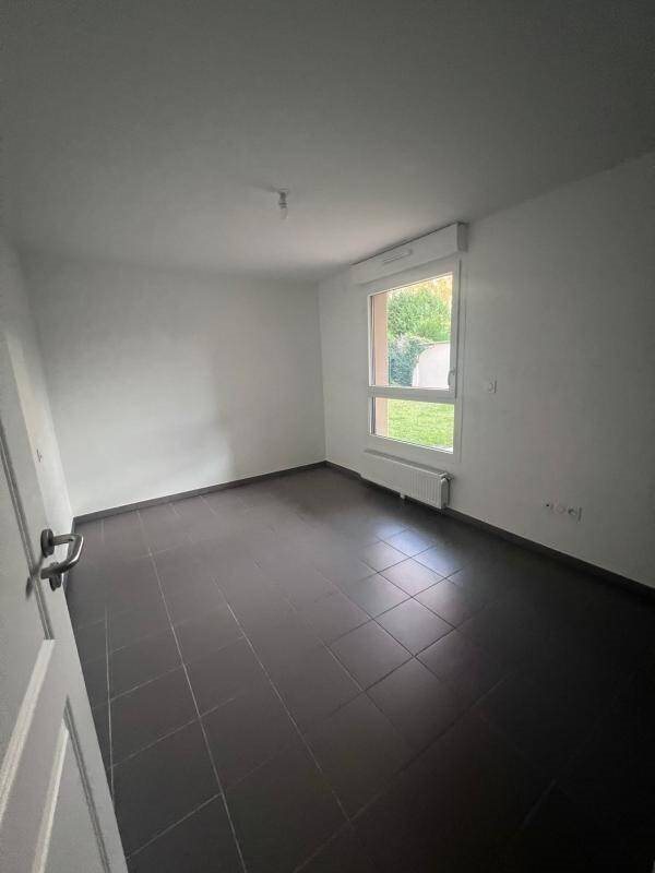 Appartement à louer, 65m², Saint-Julien-les-Villas