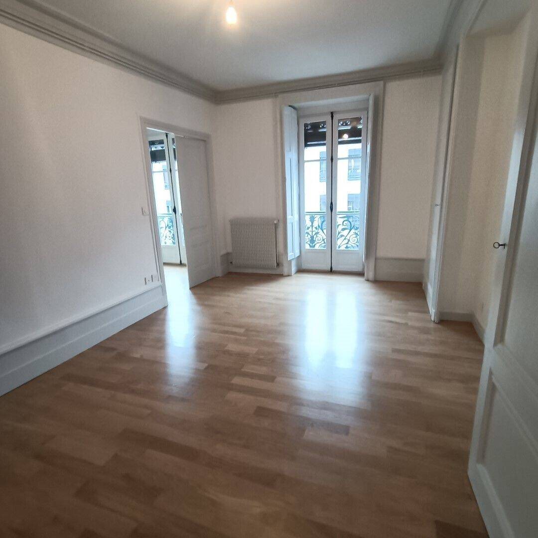 Appartement à louer, 138m², Lyon 1er