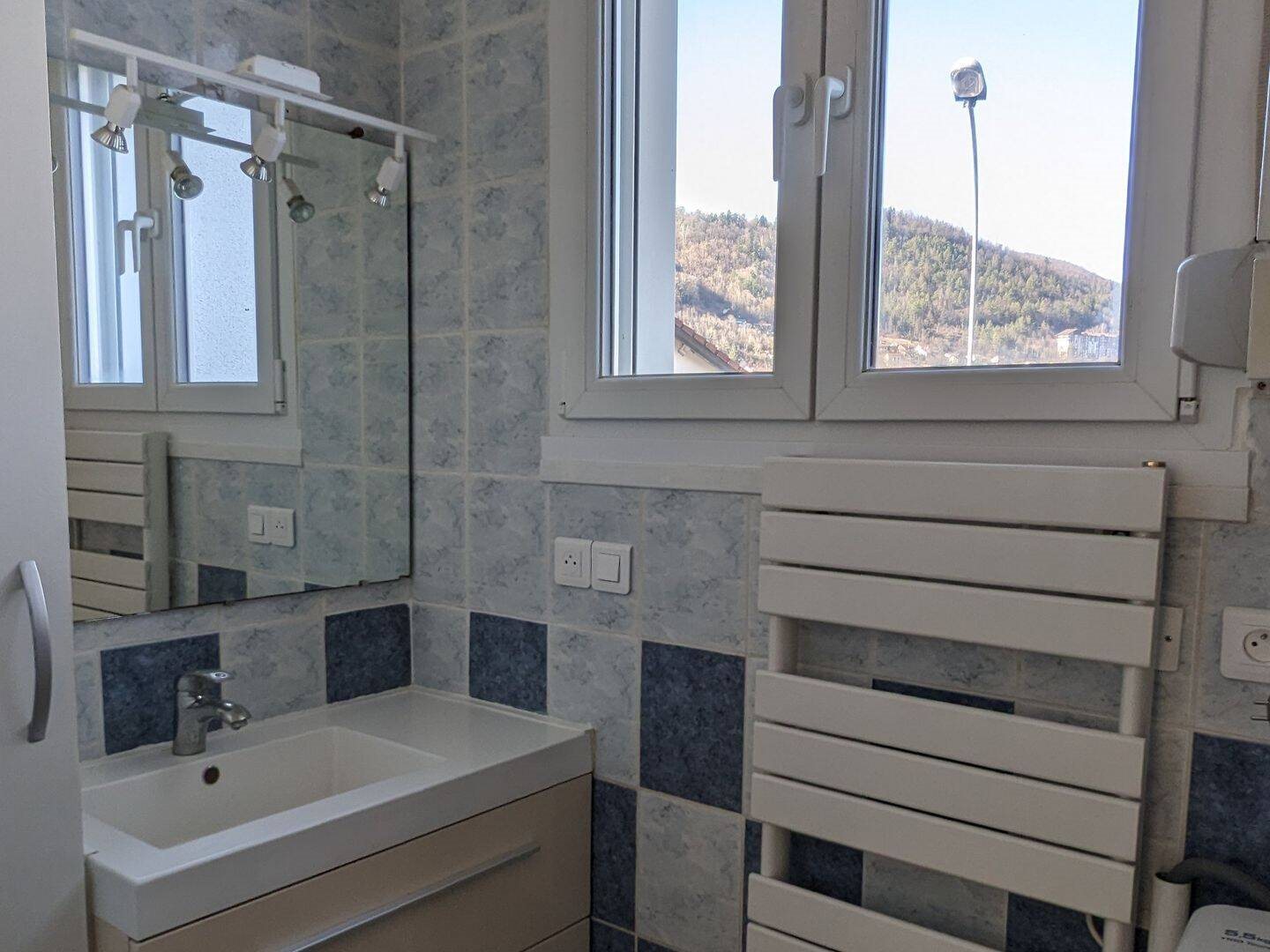 Appartement à louer, 65m², Saint-Claude
