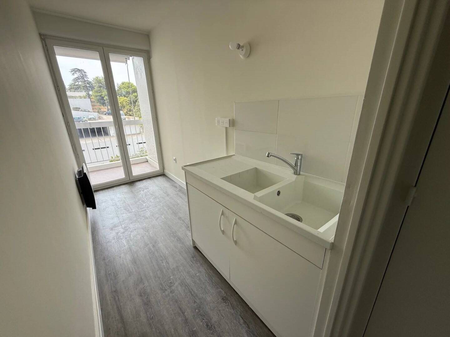 Appartement à louer, 27m², Marseille 12ème