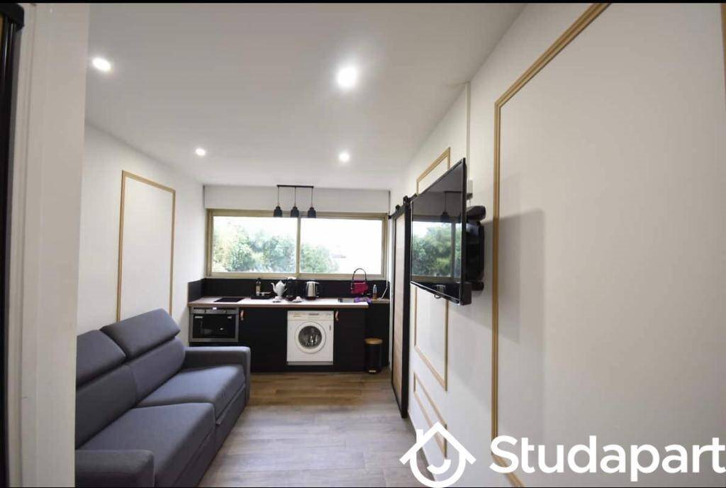 Appartement à louer, 15m², Marseille 8ème