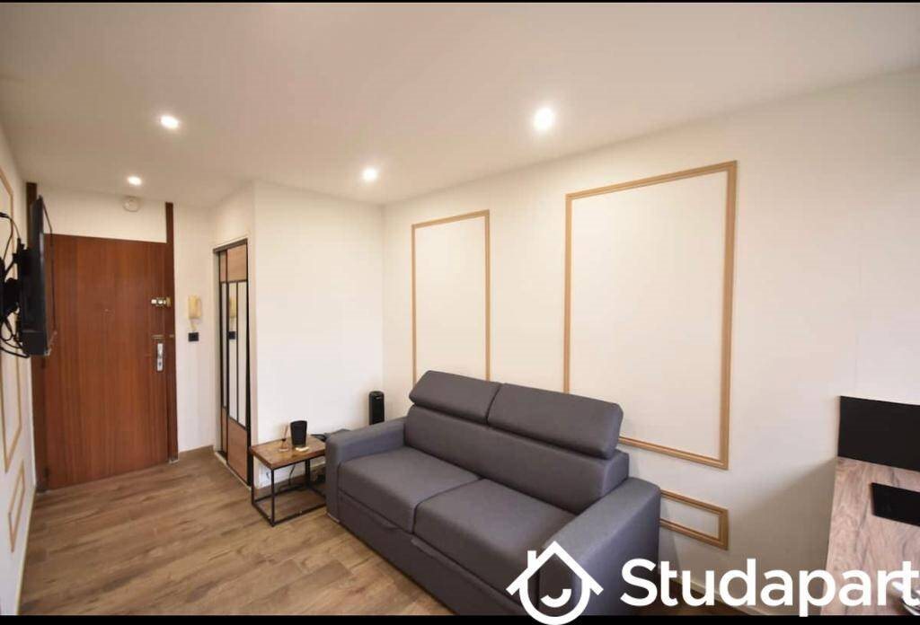 Appartement à louer, 15m², Marseille 8ème