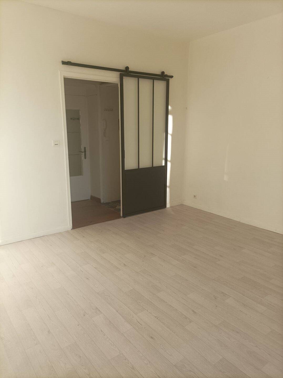 Appartement à louer, 55m², Sault
